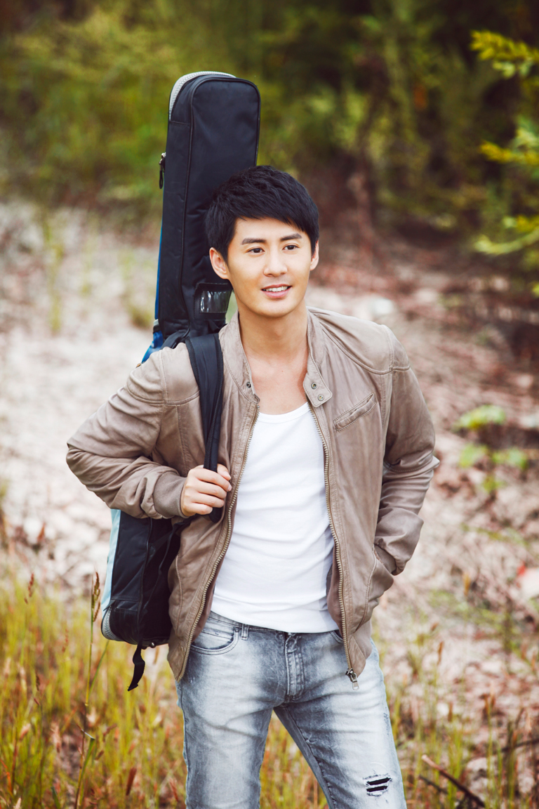 组图:《命运》热播 张天其献声插曲《雨过之后》_高清图集_新浪网