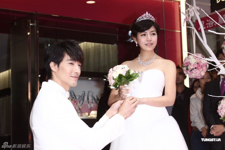 组图:锦荣自曝想三十岁结婚 与陈妍希上演求婚戏_高清图集_新浪网