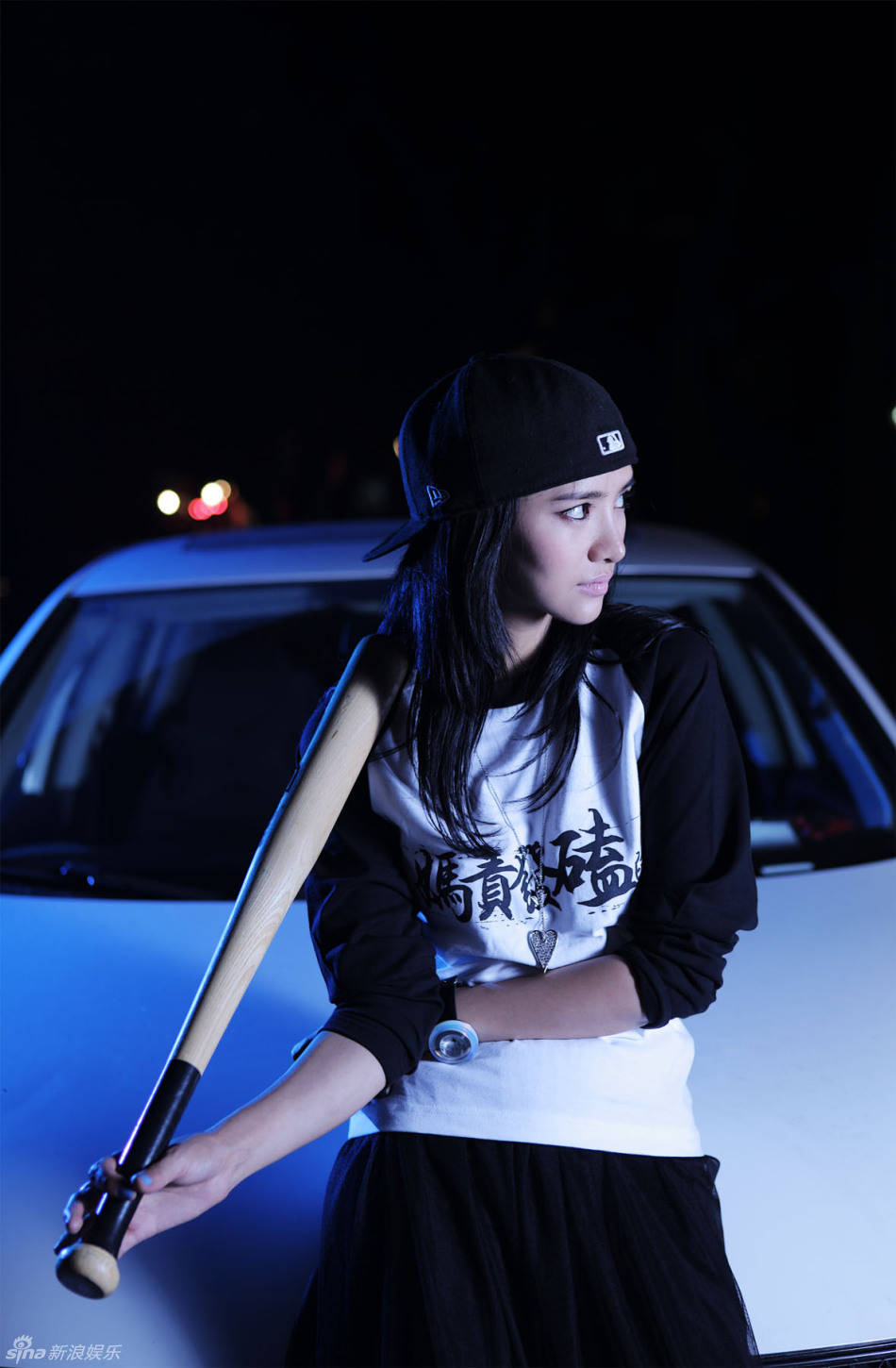 转山主演李桃运动系类写真首曝光