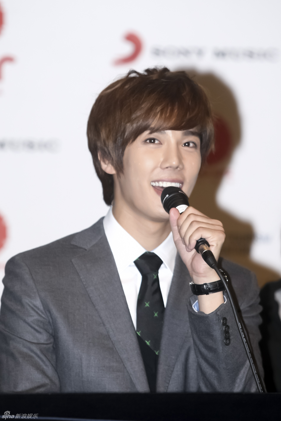 高清组图:朴政珉演台湾偶像剧 《翻糖花园》发布_高清图集_新浪网