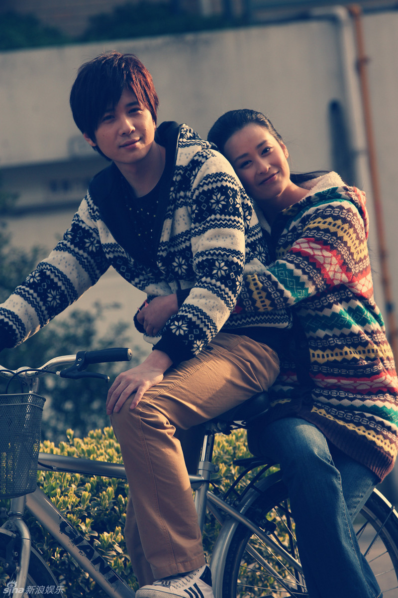 组图:李智楠颖儿《千山暮雪》后演绎甜蜜情侣_高清图集_新浪网