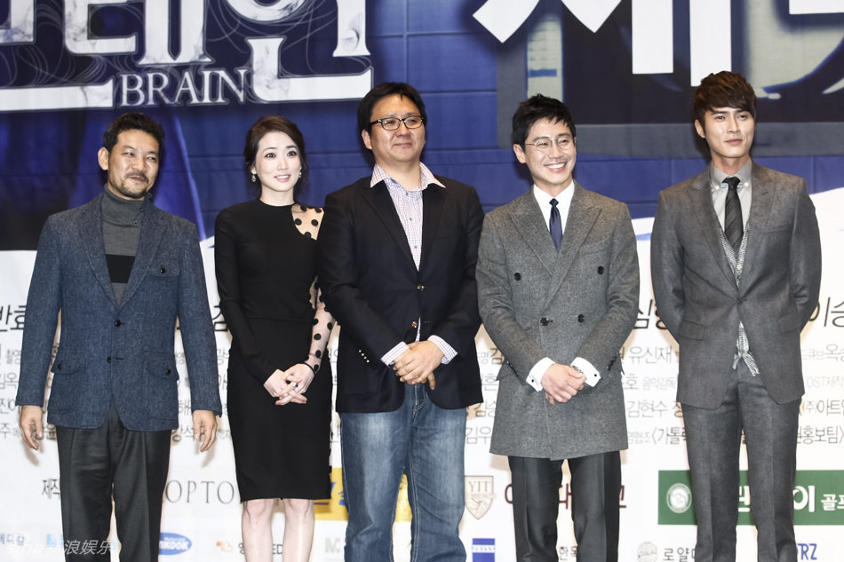 组图:韩星申河均崔贞媛等宣传新剧《brain》_高清图集_新浪网