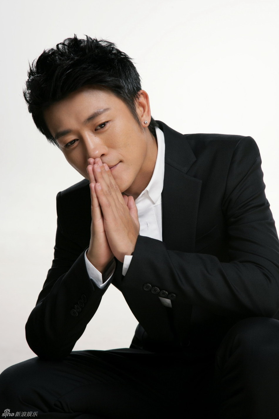 《花开半夏》曝定妆照 林申李沁上演纯爱