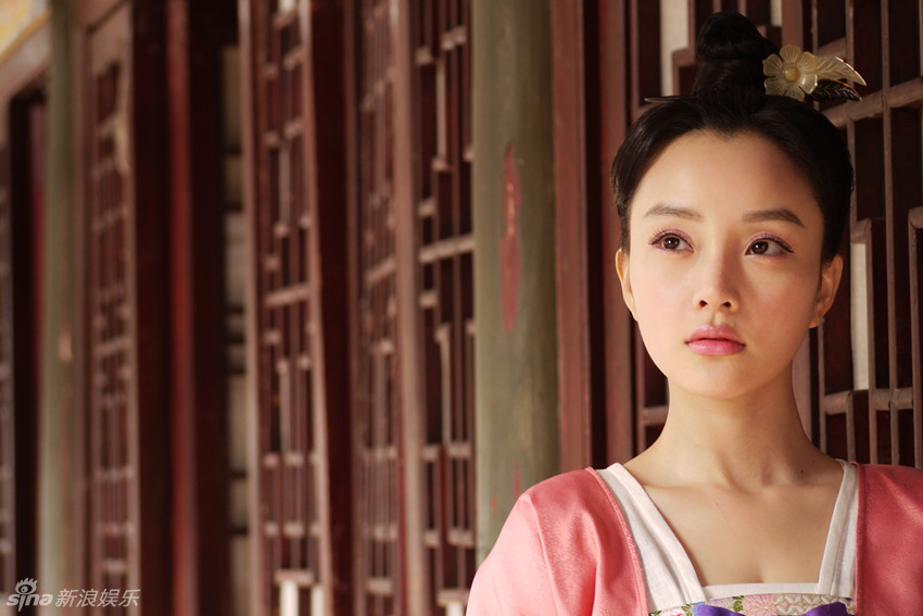 组图:《美人天下》李小璐诠释古代白领造型多变_高清图集_新浪网