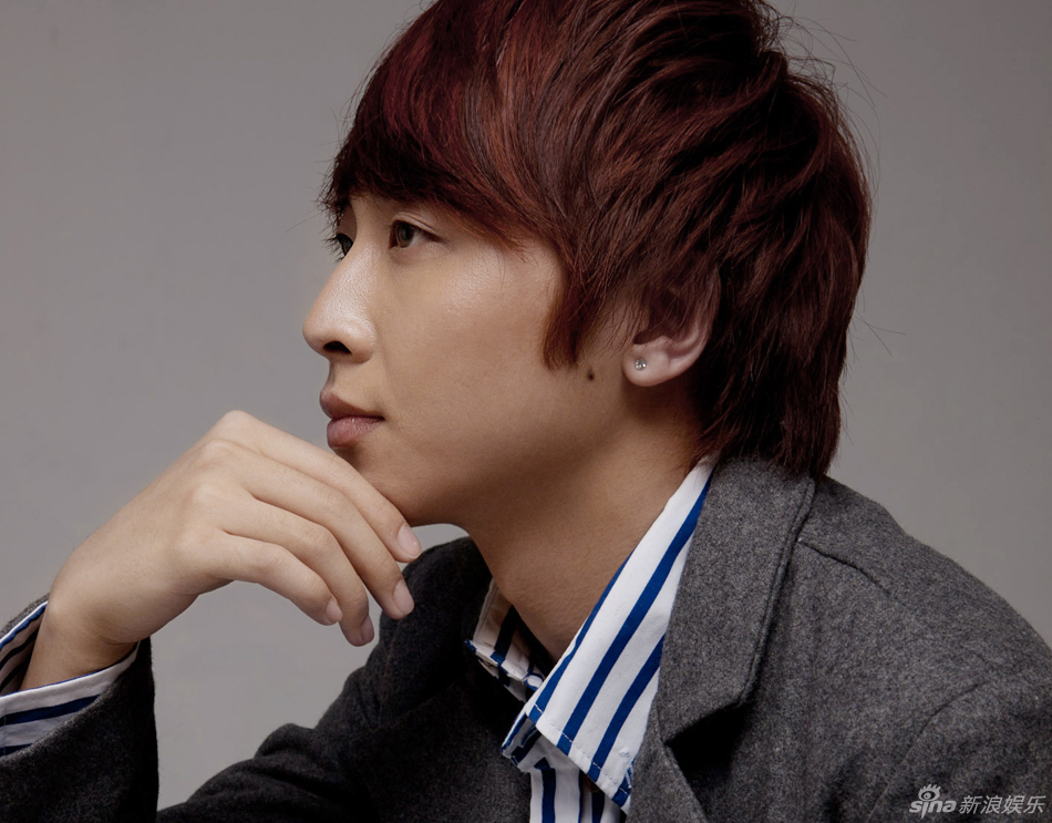 李魏西温暖冬日写真 营造英伦小清新氛围