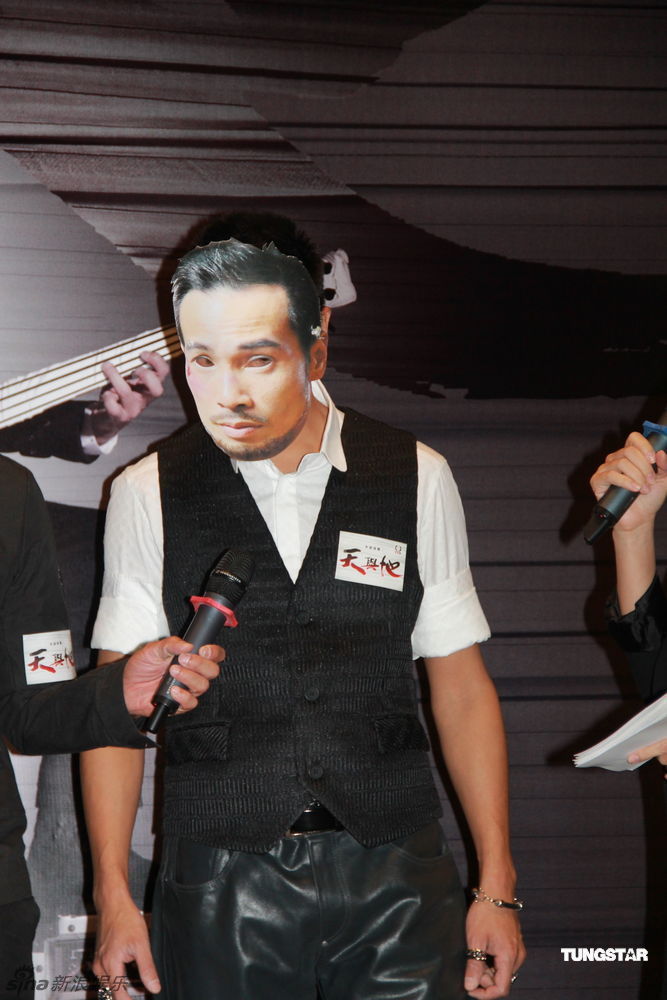 组图:林保怡黄德斌汤盈盈宣传《天与地》_高清图集_新浪网