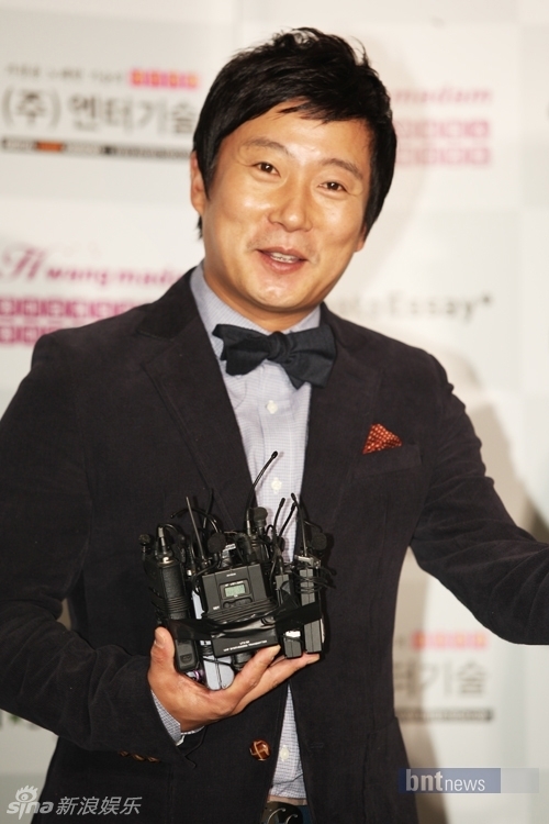 28】【明星】韩国笑星ryu dam完婚 池城张东赫等众星到贺