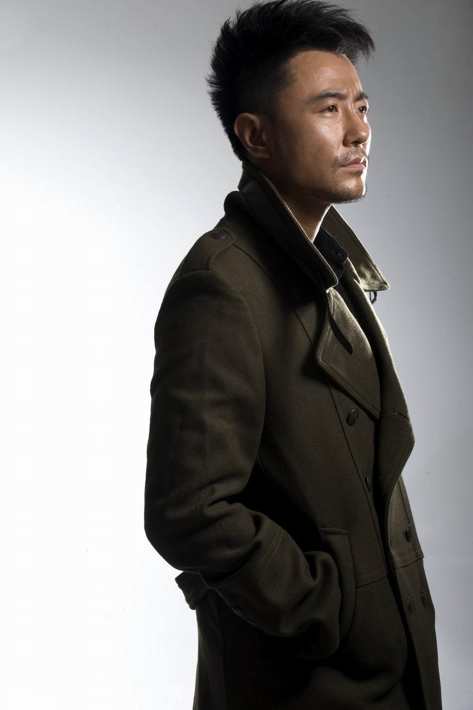 组图:演员赵阳与军人角色结缘 曝硬朗写真_高清图集_新浪网