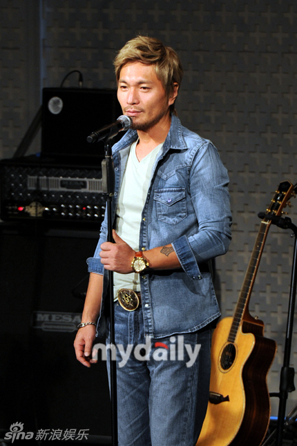 任宰范时隔七年再发新专辑