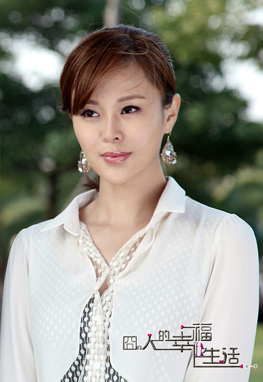 《囧人的幸福生活》公布一组精美剧照,主演剧中搞笑,关悦则甜美御姐