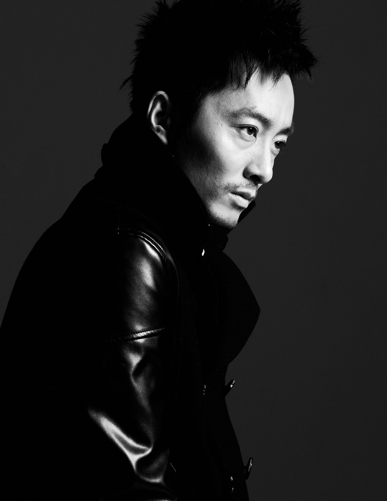 《再过把瘾》让观众认识了帅气型男小生吴超,近期他携最新一组写真