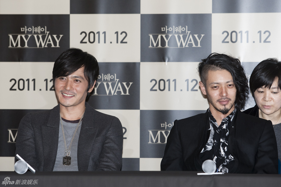 高清图:张东健范冰冰小田切让《登陆之日》首映式_高清图集_新浪网