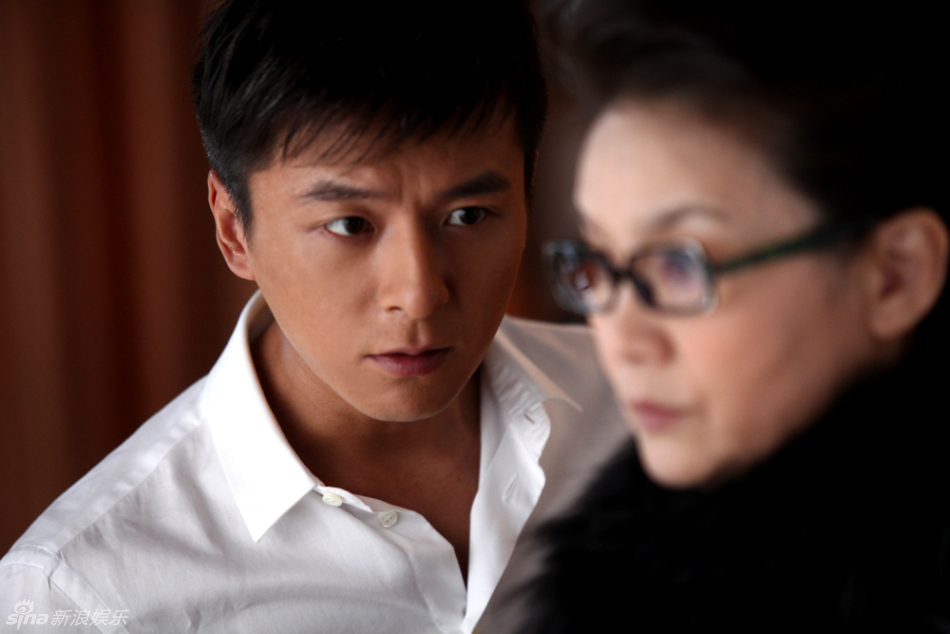 组图:朱雨辰《文家的秘密》演绎偏执狂的争议人生_高清图集_新浪网
