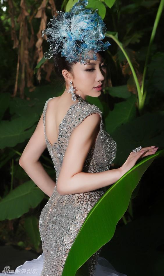 新浪娱乐讯 丁晓红曾说,民歌也可以时尚,只有民族的,才是世界的.