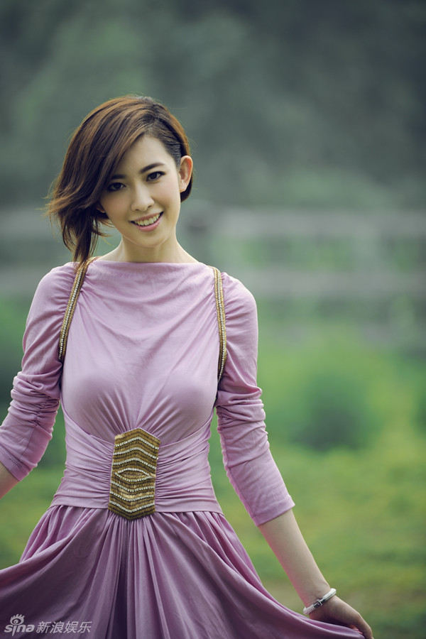 组图:张溪芸优雅美图曝光 清新妩媚展别样风采_高清图集_新浪网