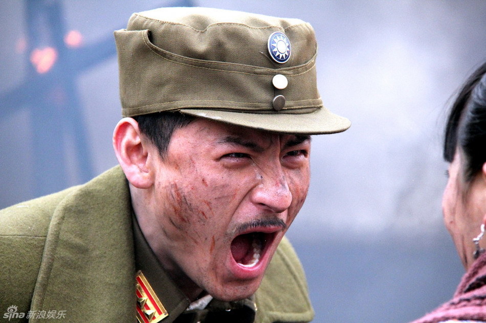 组图:《借问英雄何处》钱泳辰硬朗剧照曝光_高清图集_新浪网