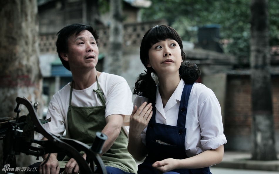 新浪娱乐讯 年度收官大戏《请你原谅我》正在热播,昨晚海清首次亮相.