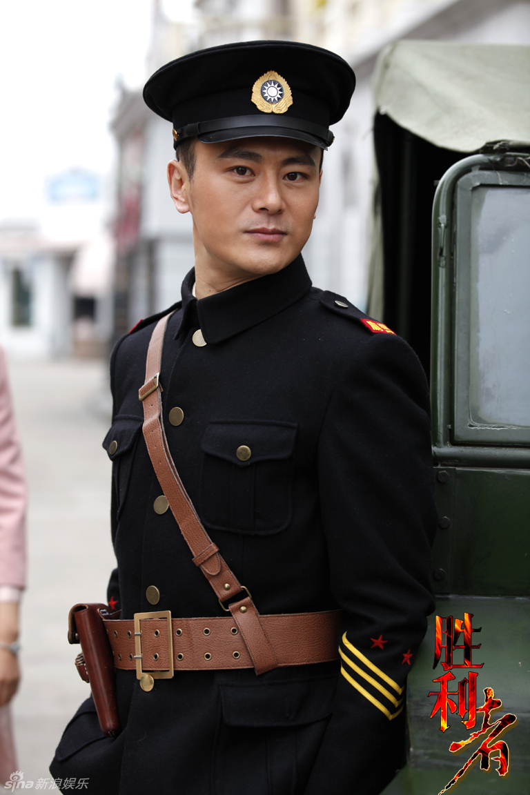 组图:《胜利者》曝李解霍政谚年代型男剧照_高清图集_新浪网