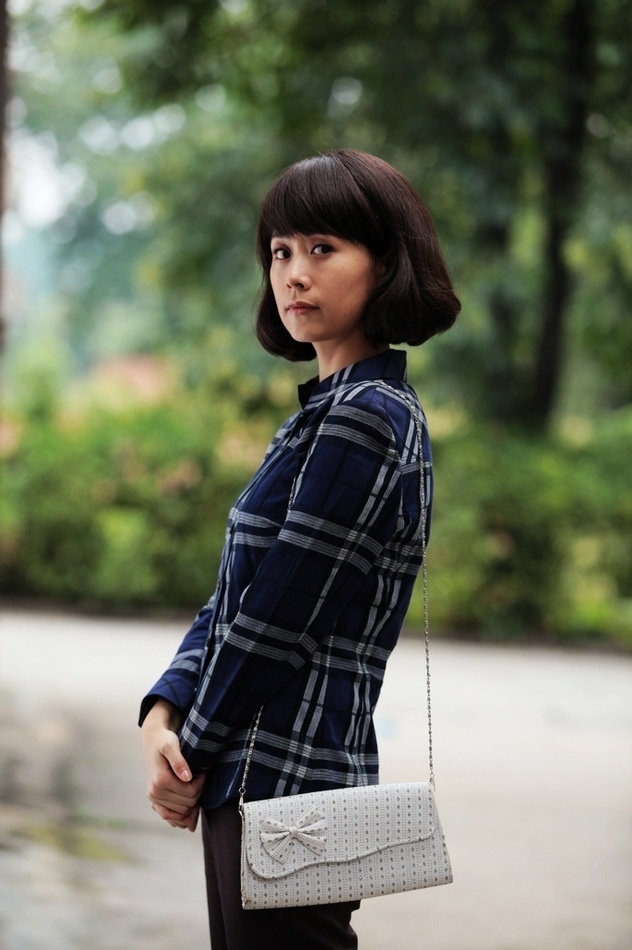 剧《请你原谅我》热播即将收官,剧中海清饰演的何美丽大胆上演女追男