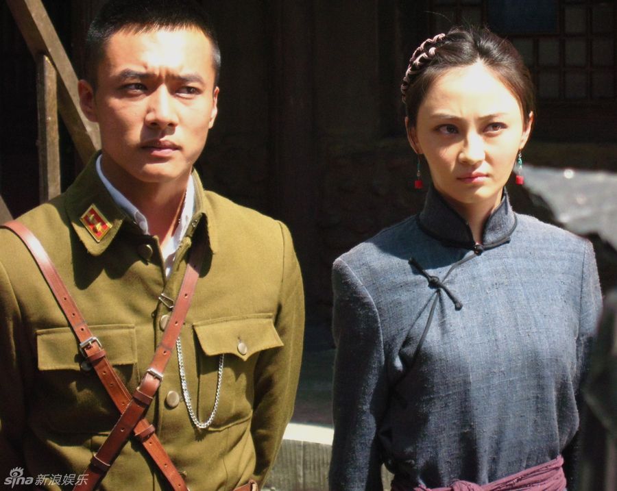 组图:《光荣大地》白恩塑造军人形象悲壮收场_高清图集_新浪网