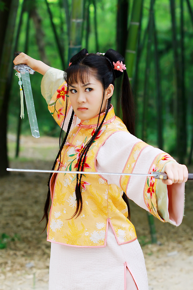 《怪侠欧阳德》收视走高 小沈阳笑看被娱乐