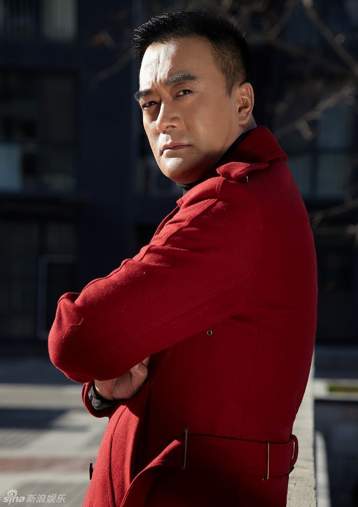 组图:王建新龙年质感写真 铁血硬汉气质难挡_高清图集_新浪网