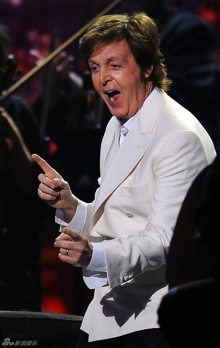 保罗麦卡特尼荣膺风云人物献唱