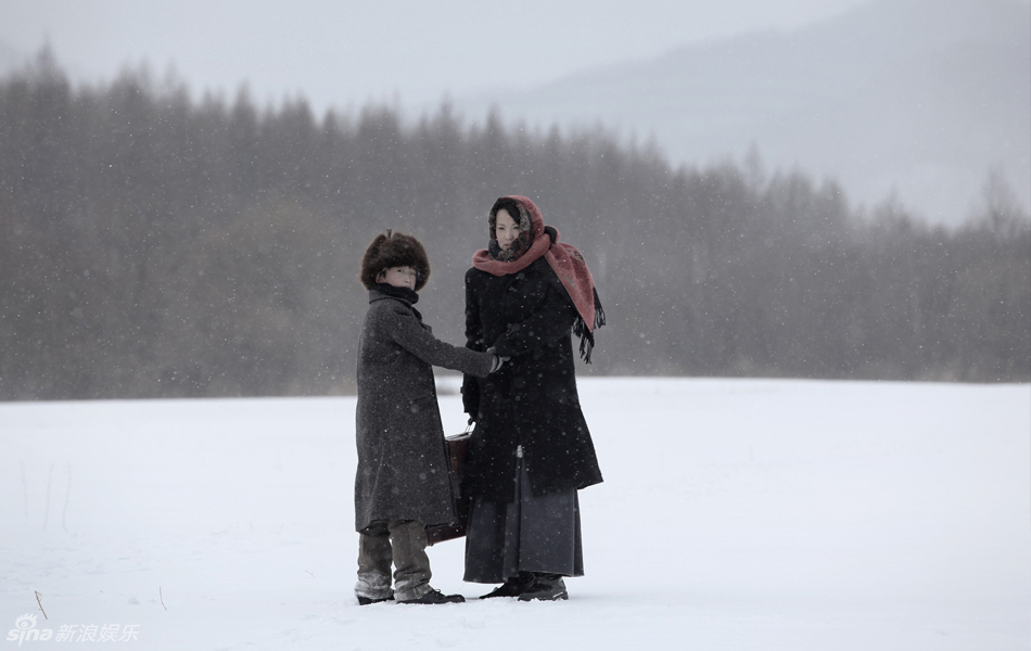 组图:《悬崖》收官 咏梅张嘉译联手讲述悲情_高清图集_新浪网