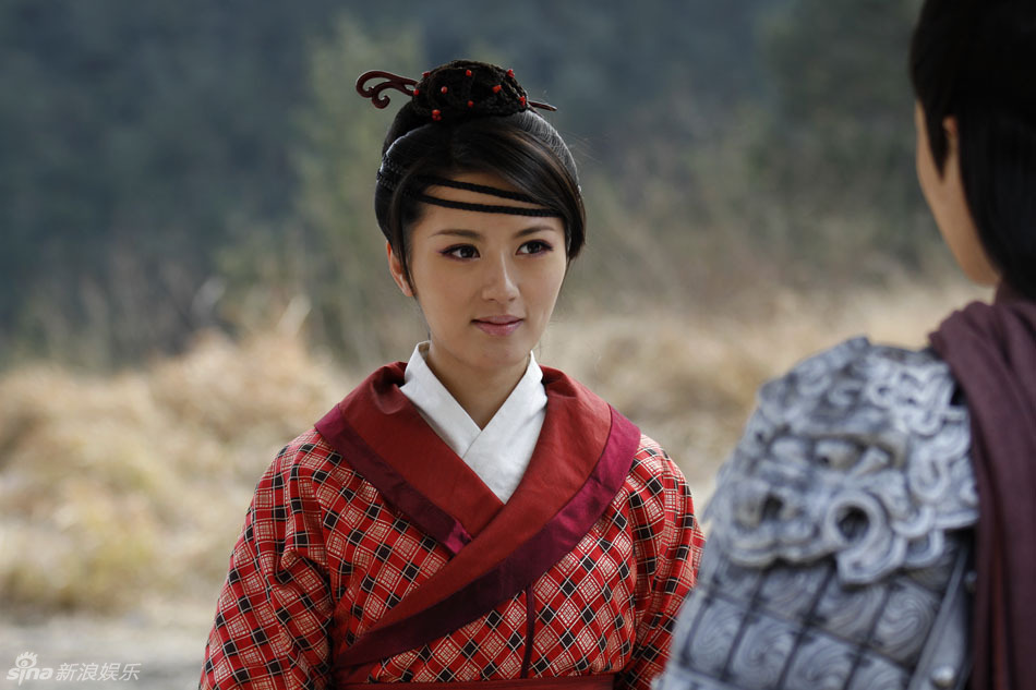 战场上除了众多的男爷们儿,更有一批巾帼不让须眉的女中豪杰.