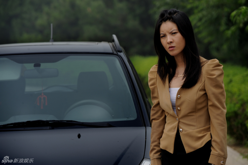 郑萍演绎80后职场白领