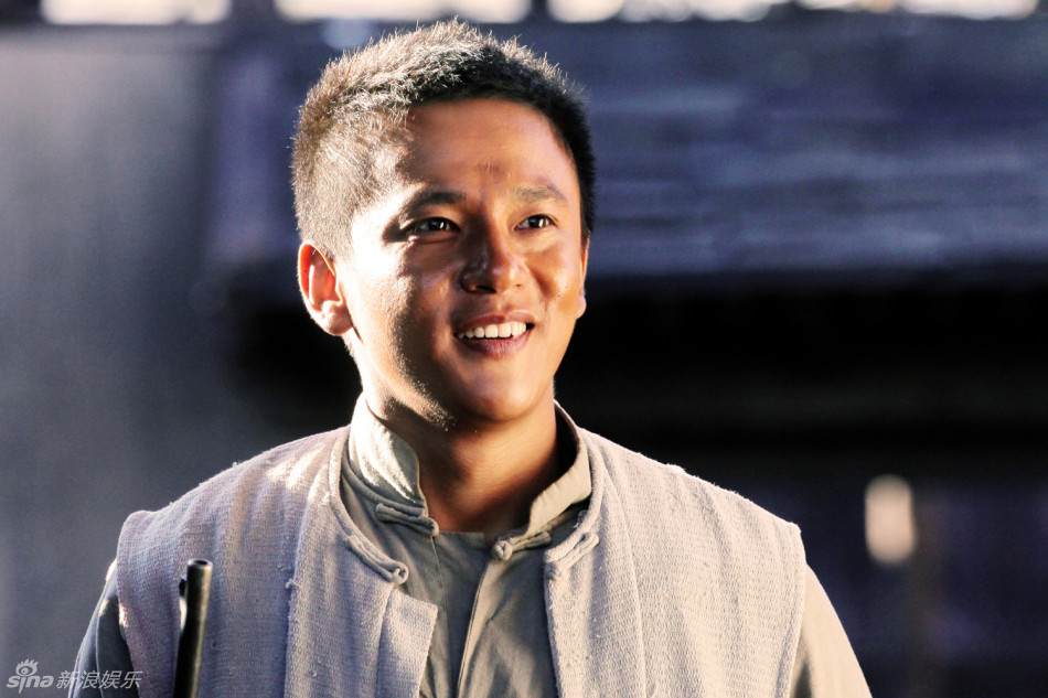 组图:《光荣大地》再播 经济适用男崔林受欢迎_高清图集_新浪网