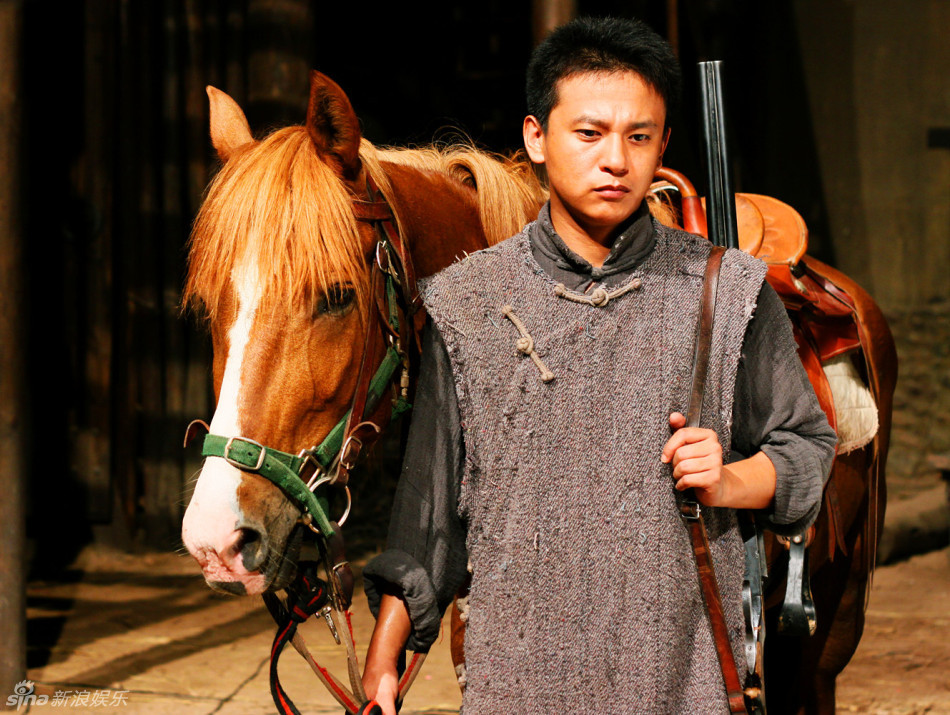 《光荣大地》再播 经济适用男崔林受欢迎