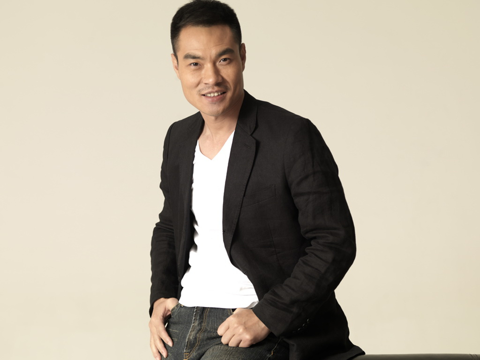 组图:李君峰大片造型多变尽显型男魅力_高清图集_新浪网