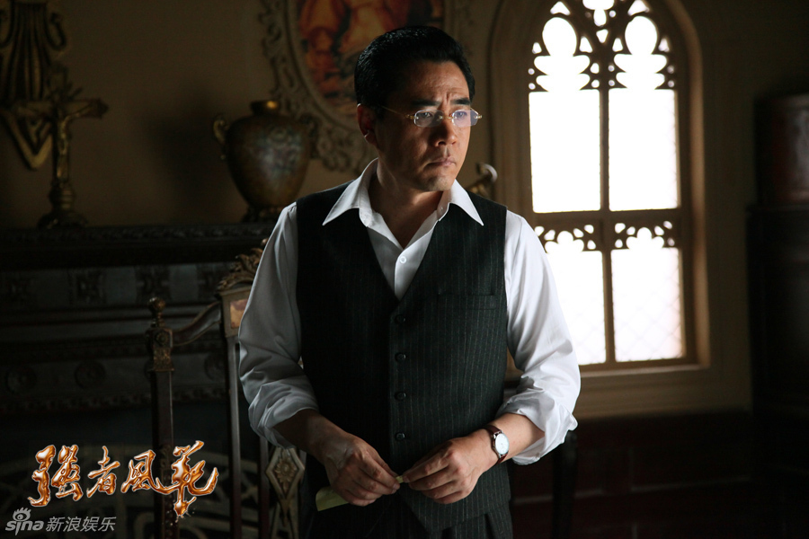 组图:《强者风范》曝剧照 悬念跌宕打造红色经典_高清图集_新浪网