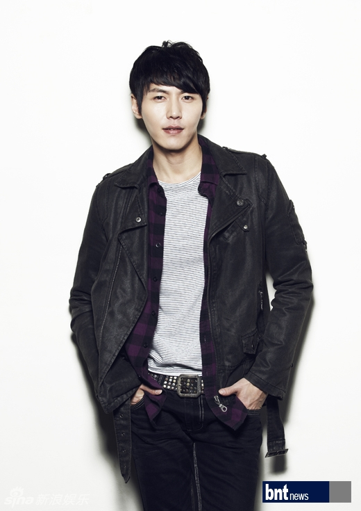 组图:韩国艺人宋在熙拍写真展现多面魅力_高清图集_新浪网