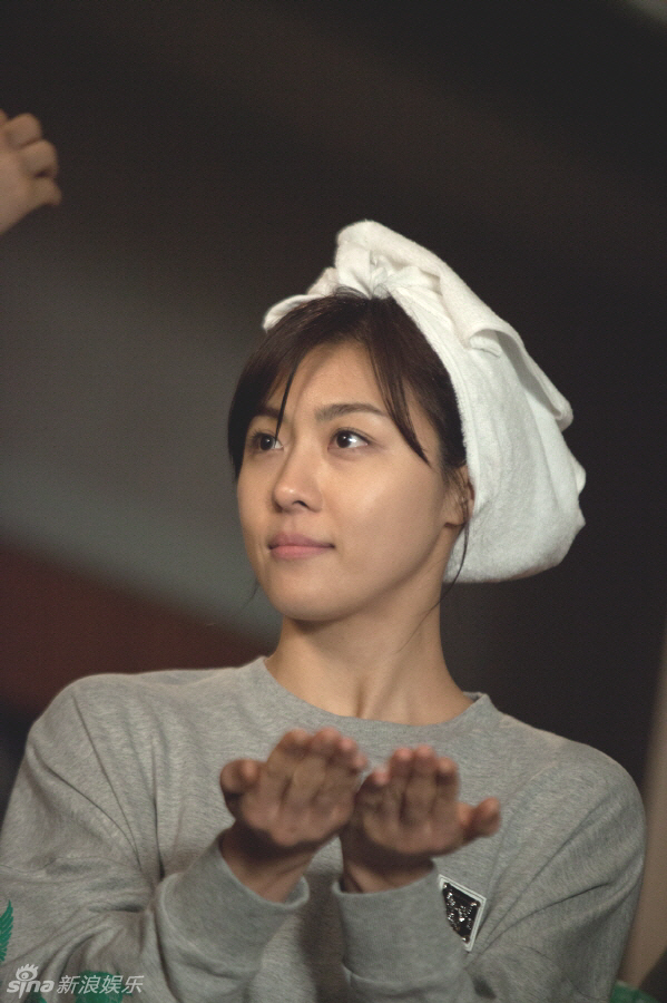 河智苑素颜剧照