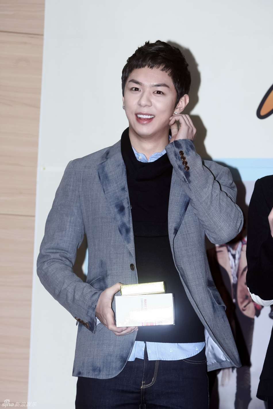 20120316明星帝国之子jewelry等出席防止校园暴力大使委任式