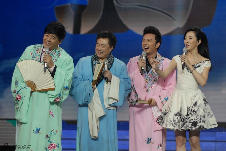 组图:央视《回声嘹亮》3月节目精彩现场_高清图集_新浪网
