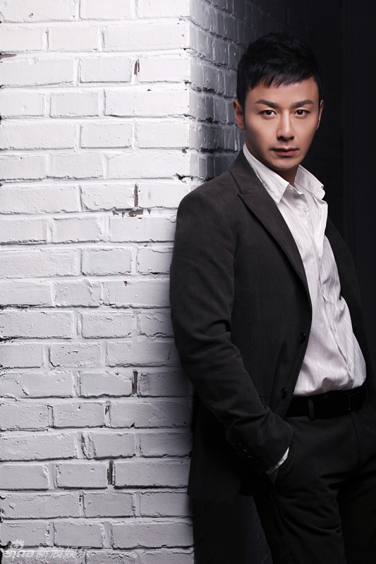组图:刘牧西装写真曝光 尽显优雅男人味_高清图集_新浪网