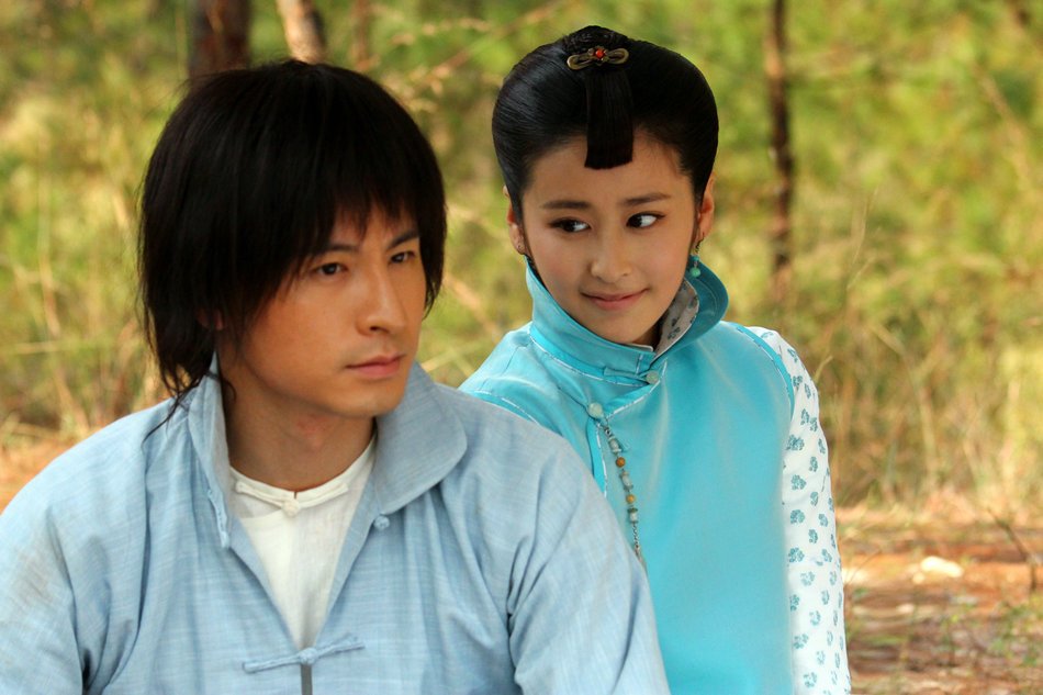 剧中颖儿与钱泳辰陷入"苦恋",饰演一对青梅