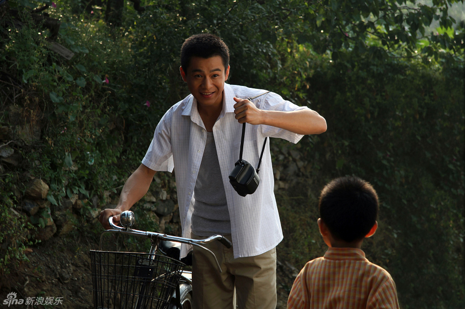 组图:《满秋》12日上星 乔振宇怀旧剧照曝光_高清图集_新浪网