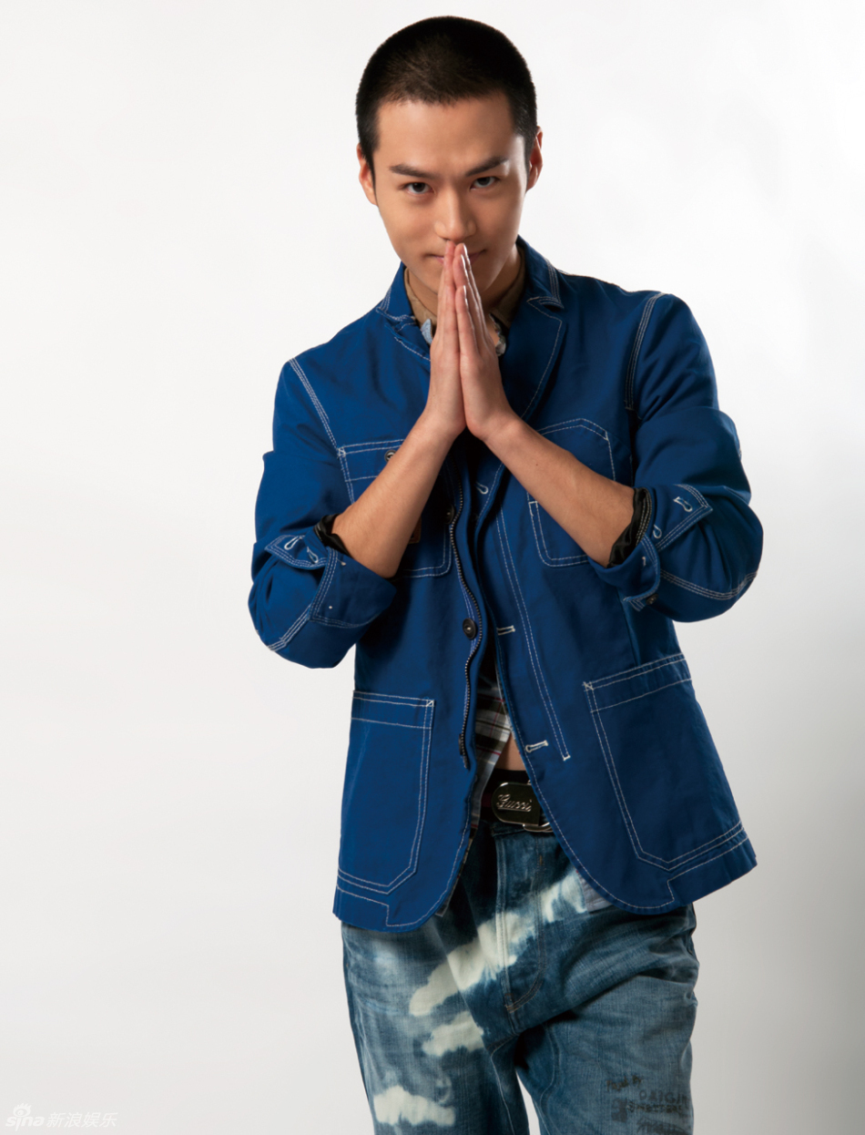 茅子俊魅力先生露腹肌