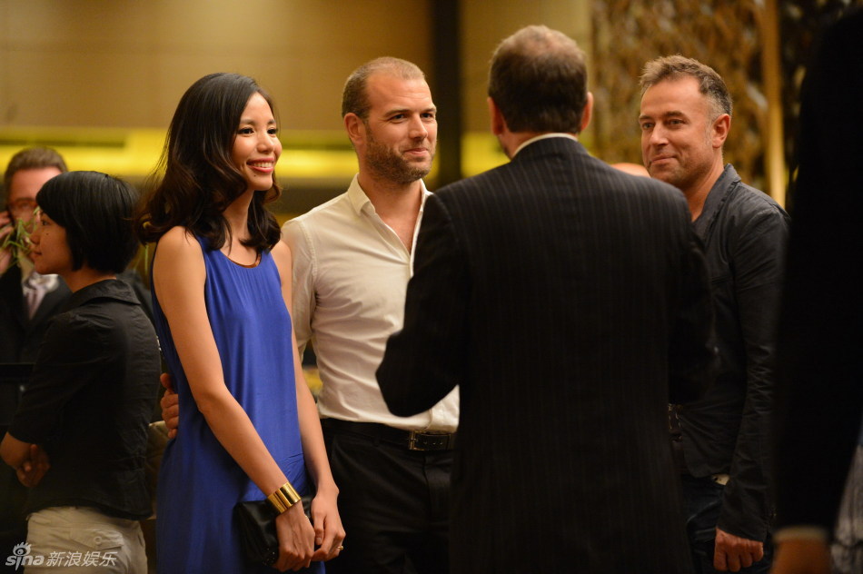 美俏主播linda与法国贵族恋情曝光