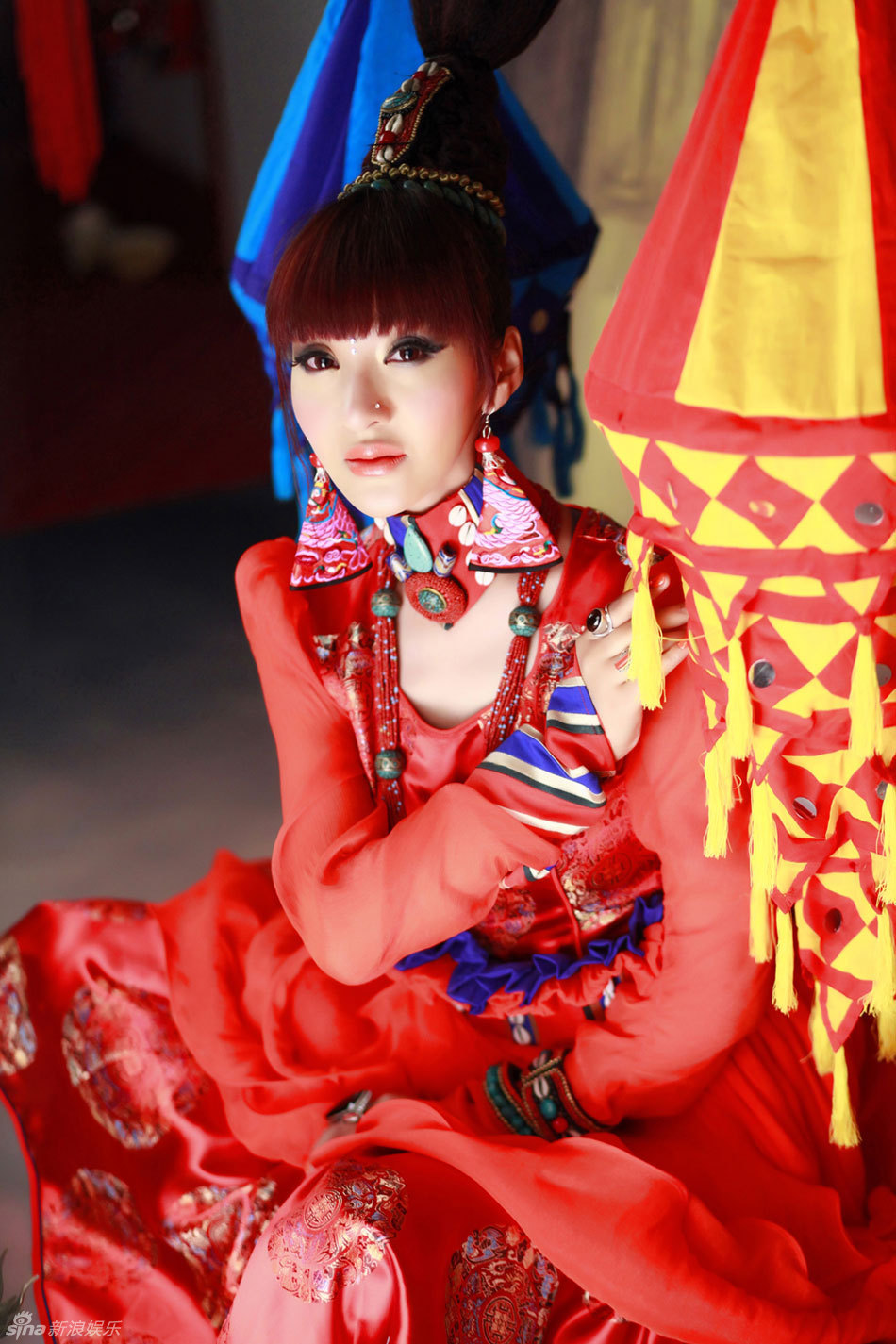 旺姆写真演绎藏族风情