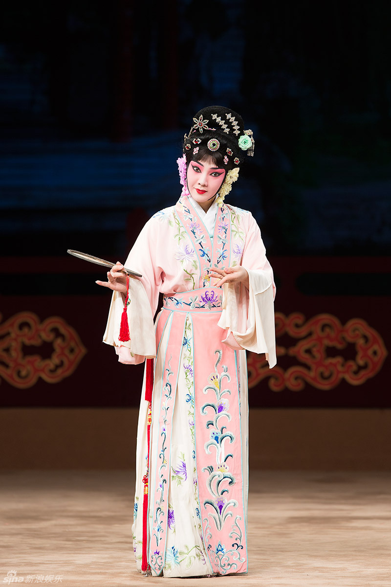 组图:京剧演员丁晓君大连献艺_高清图集_新浪网