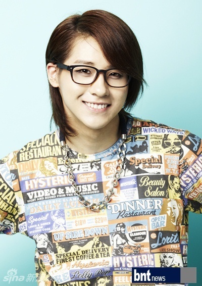 20120604明星男团b1a4拍时尚写真俏皮可爱