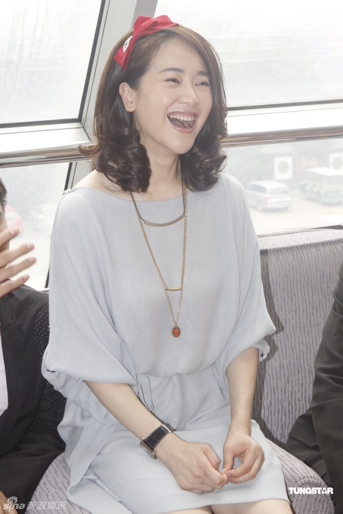 6月3日,《玫瑰炒肉丝》北京首次进行媒体探班.