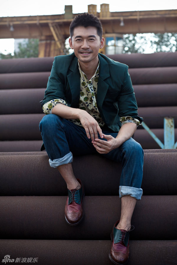 组图:肖聪写真曝光 动静之间显成熟本色_高清图集_新浪网