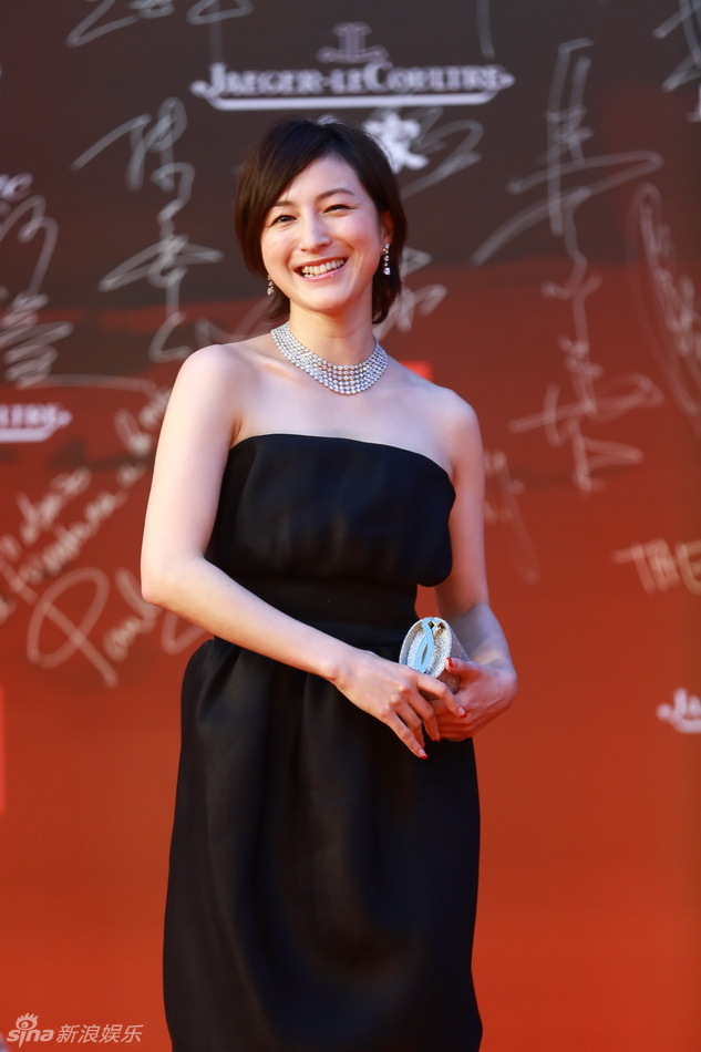 组图:日星堺雅人广末凉子亮相上海电影节红毯_高清图集_新浪网