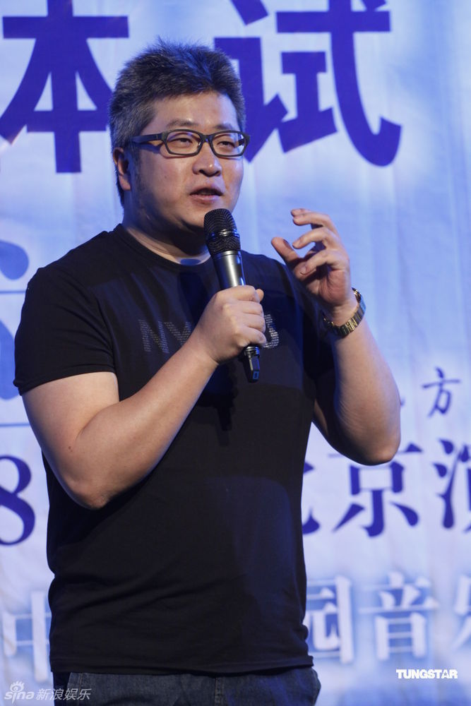 6月12日,南方二重唱媒体试听会北京举行,小柯作为引荐人开场.